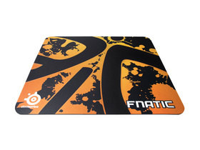 SteelSeries QcK+ Limited Edition(Fnatic)